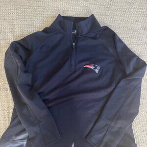 Vineyard Vines Patriots NFL Ladies 1/4 zip navy Large